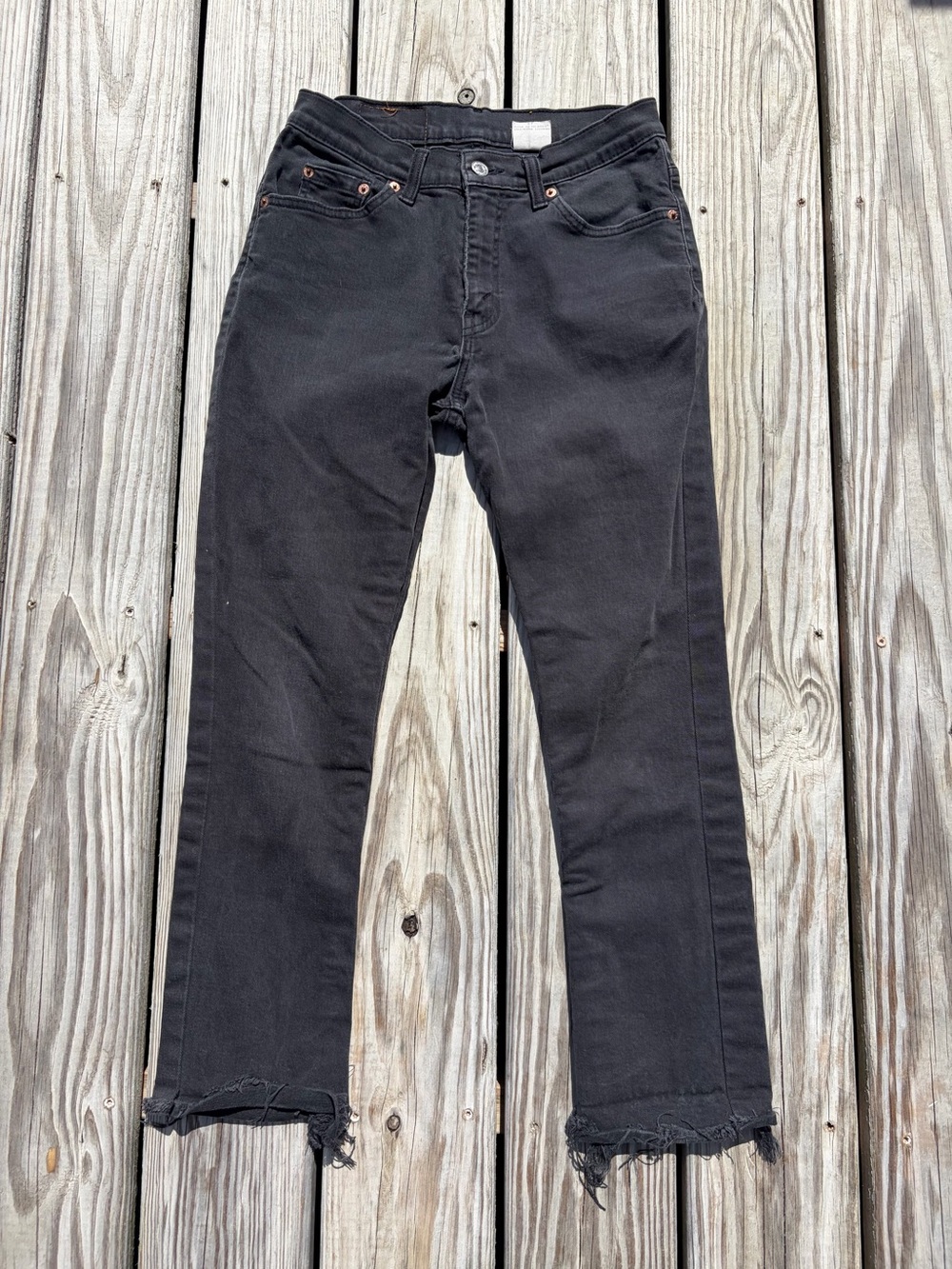 Vintage Levis Womens 13 JR Faded Black Relaxed Tapered 90s Made in Canada